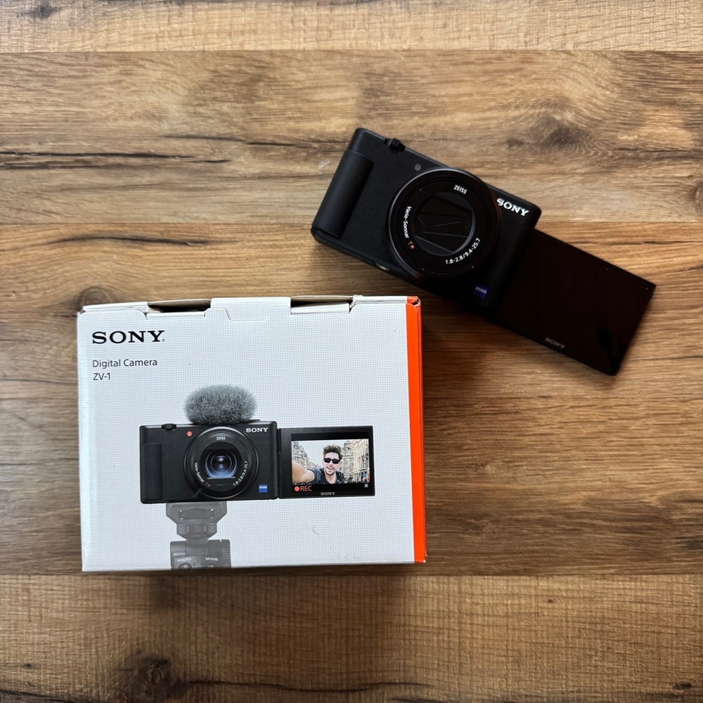 SOLD 🛑 Sony ZV-1 Digital Camera
